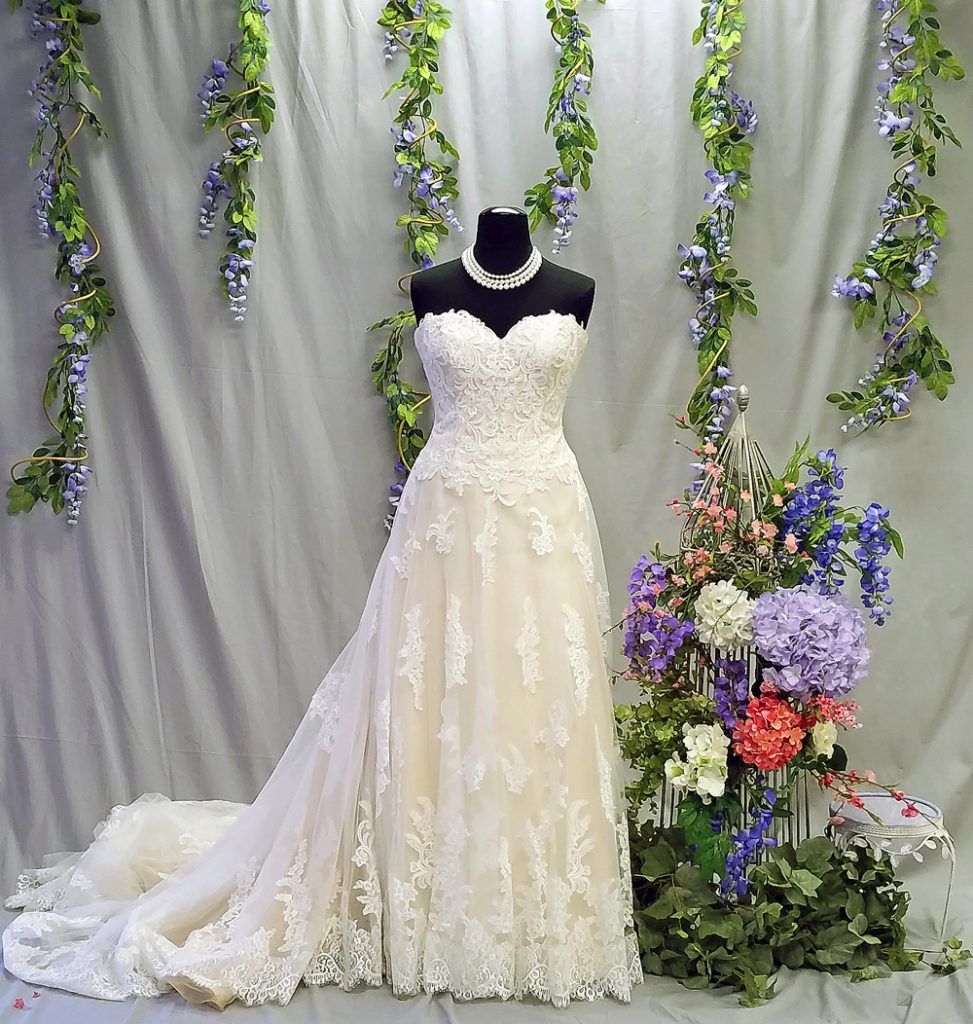 2017 Spring Collection Real Dress Custom Made Wedding Dress (Dream-100100)